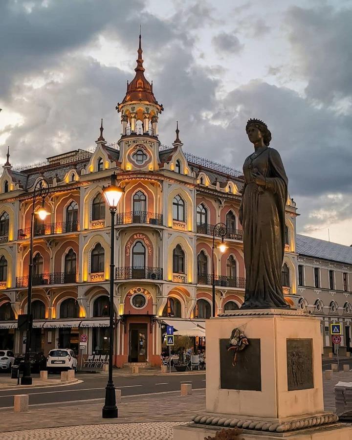 Astoria Grand Hotel Oradea Exterior foto